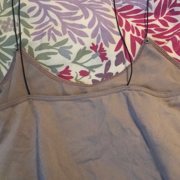 Cute stretchy crop top - Picture 4 of 4